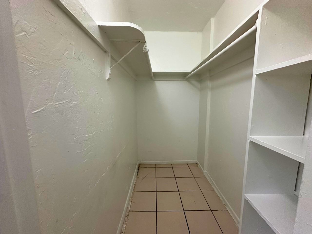 225 South B Street - Photo 6 of 48