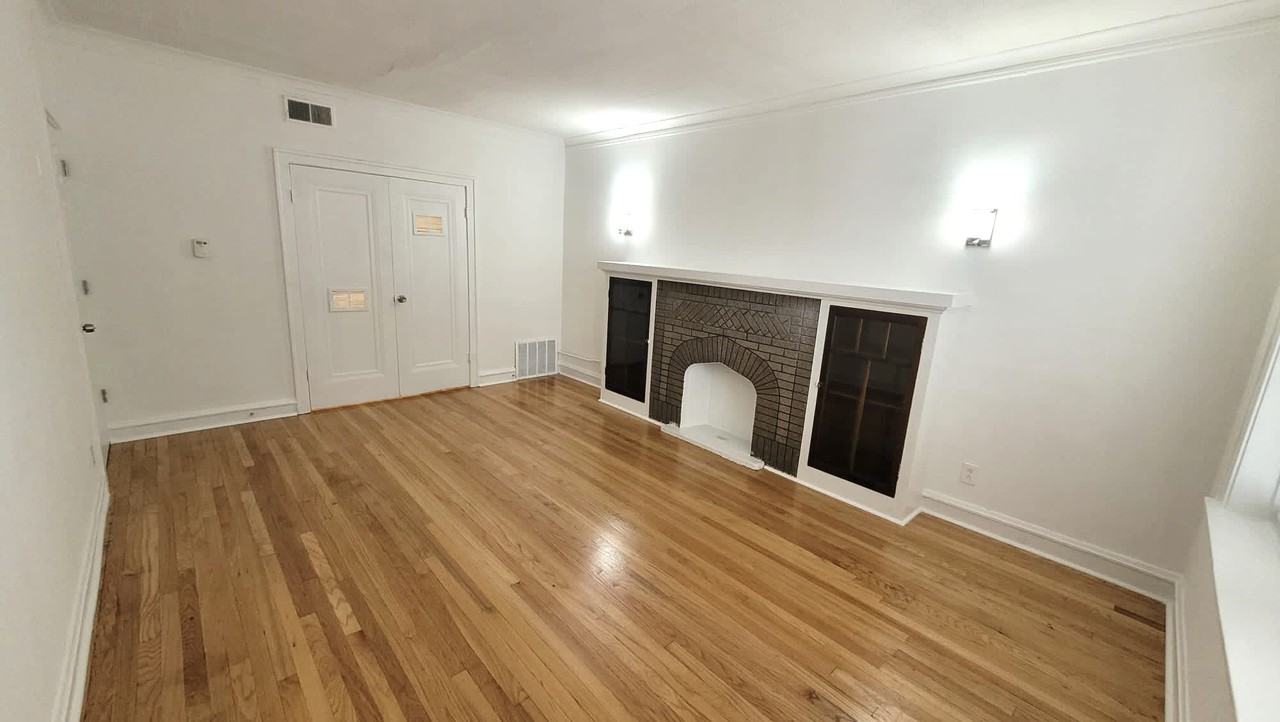 Avers / Thomas Building - Photo 2 of 13