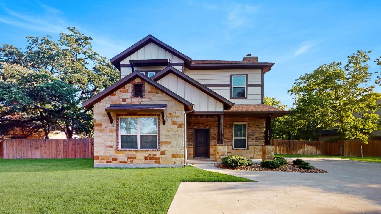 1303 Foster Avenue - Photo 2 of 23