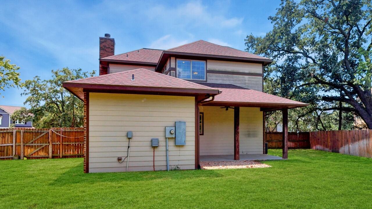 1303 Foster Avenue - Photo 3 of 23