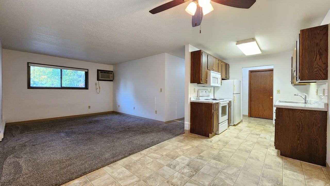 507 11th St S - Photo 3 of 24