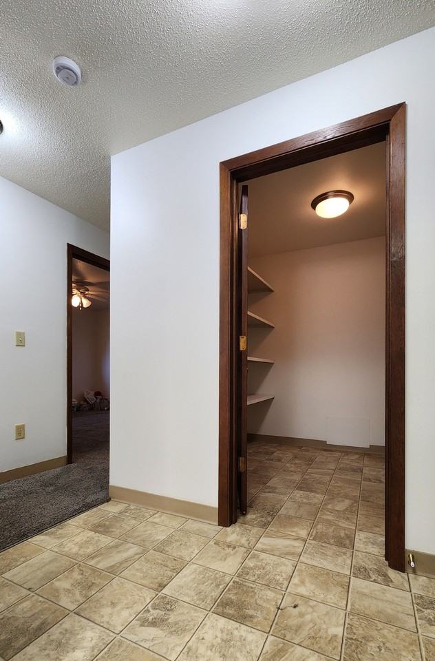 507 11th St S - Photo 5 of 24