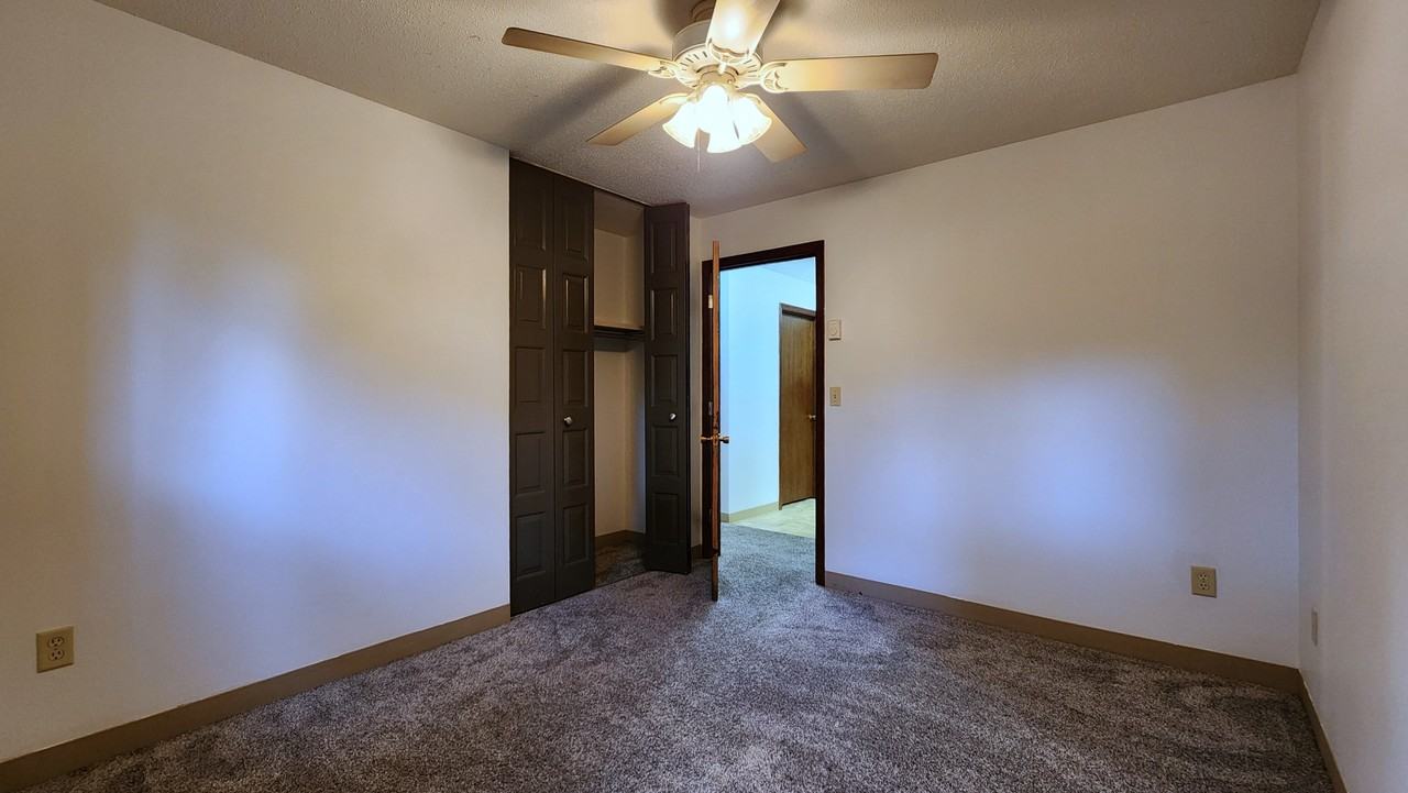 507 11th St S - Photo 7 of 24