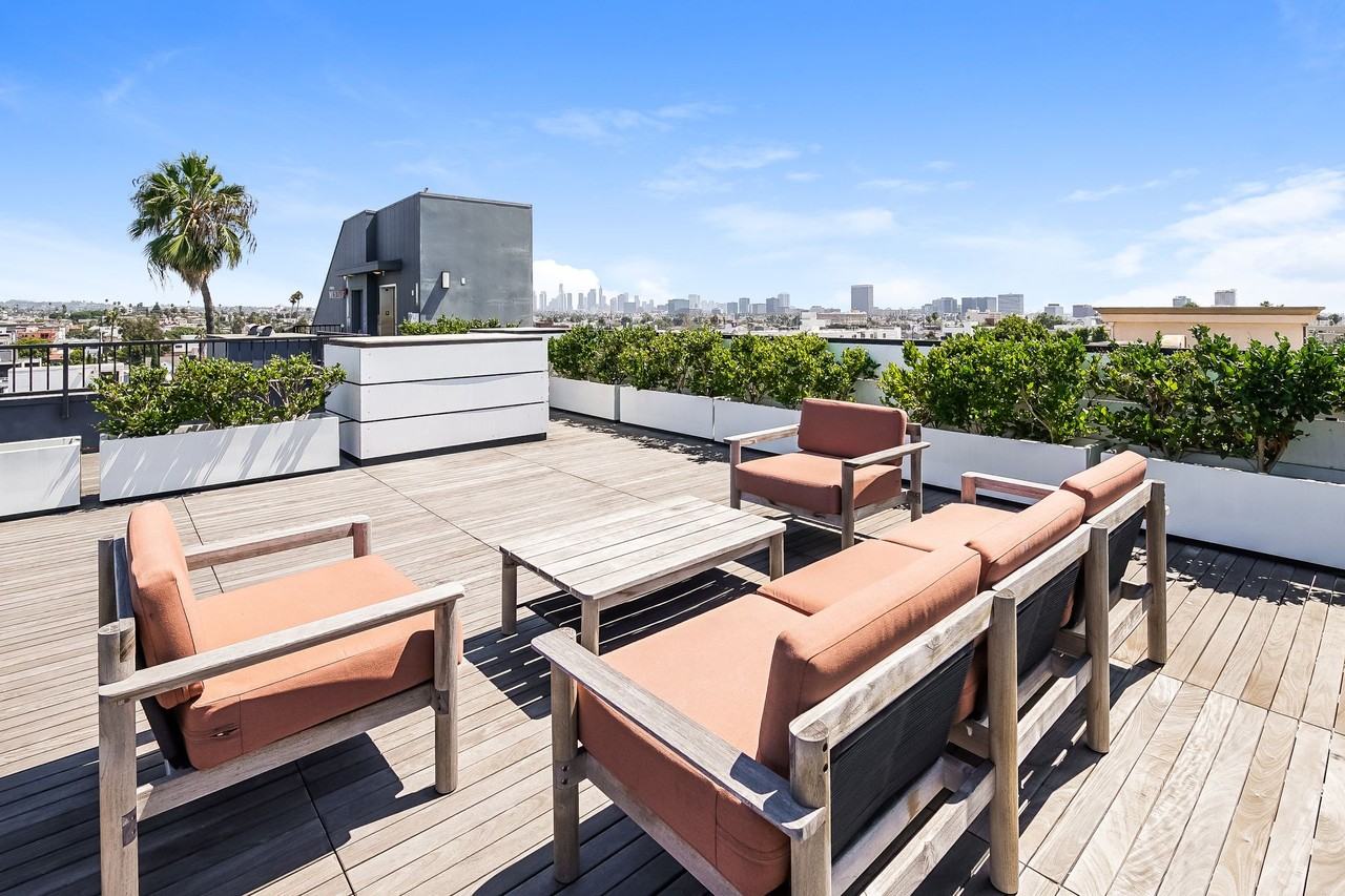 Gramercy Terrace - Photo 5 of 8