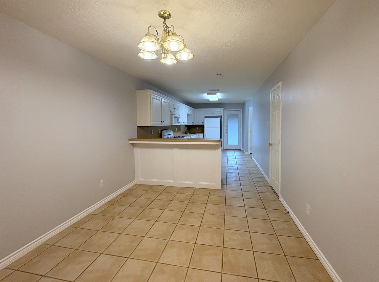 205 Cooner Street A - Photo 4 of 15