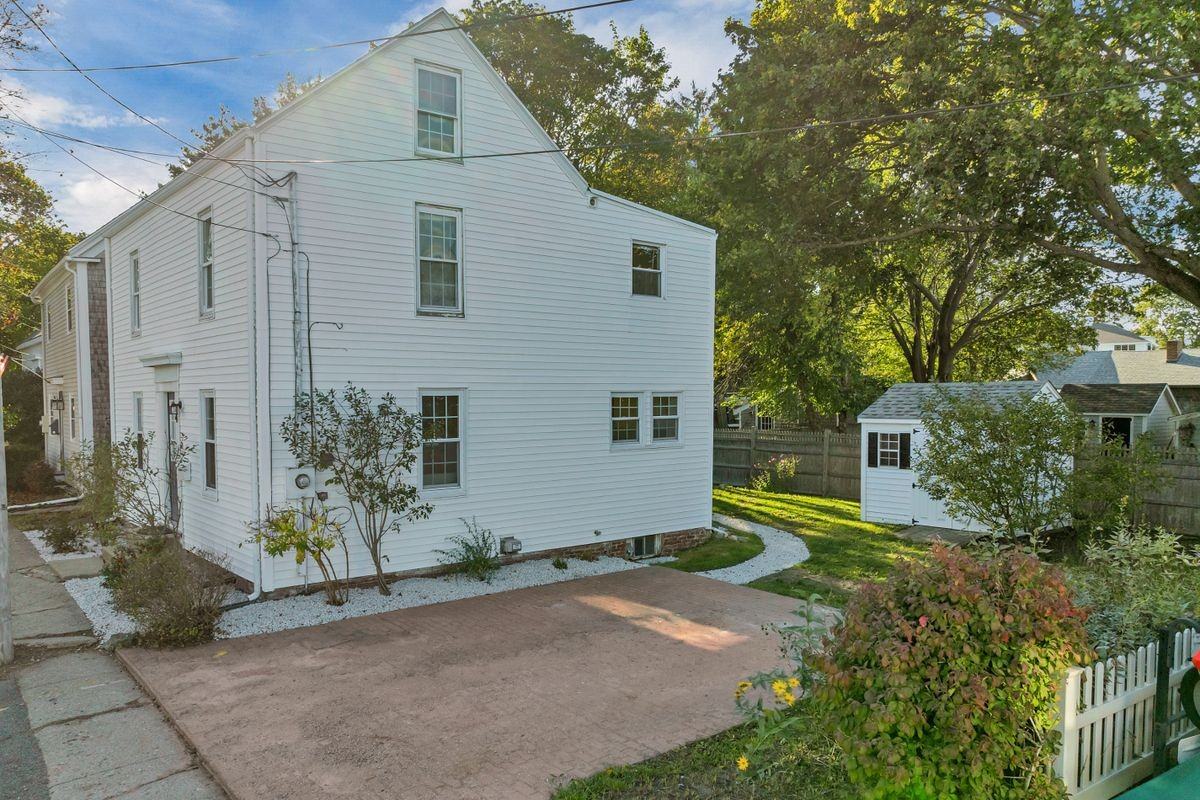 4 Neptune St - Photo 3 of 28