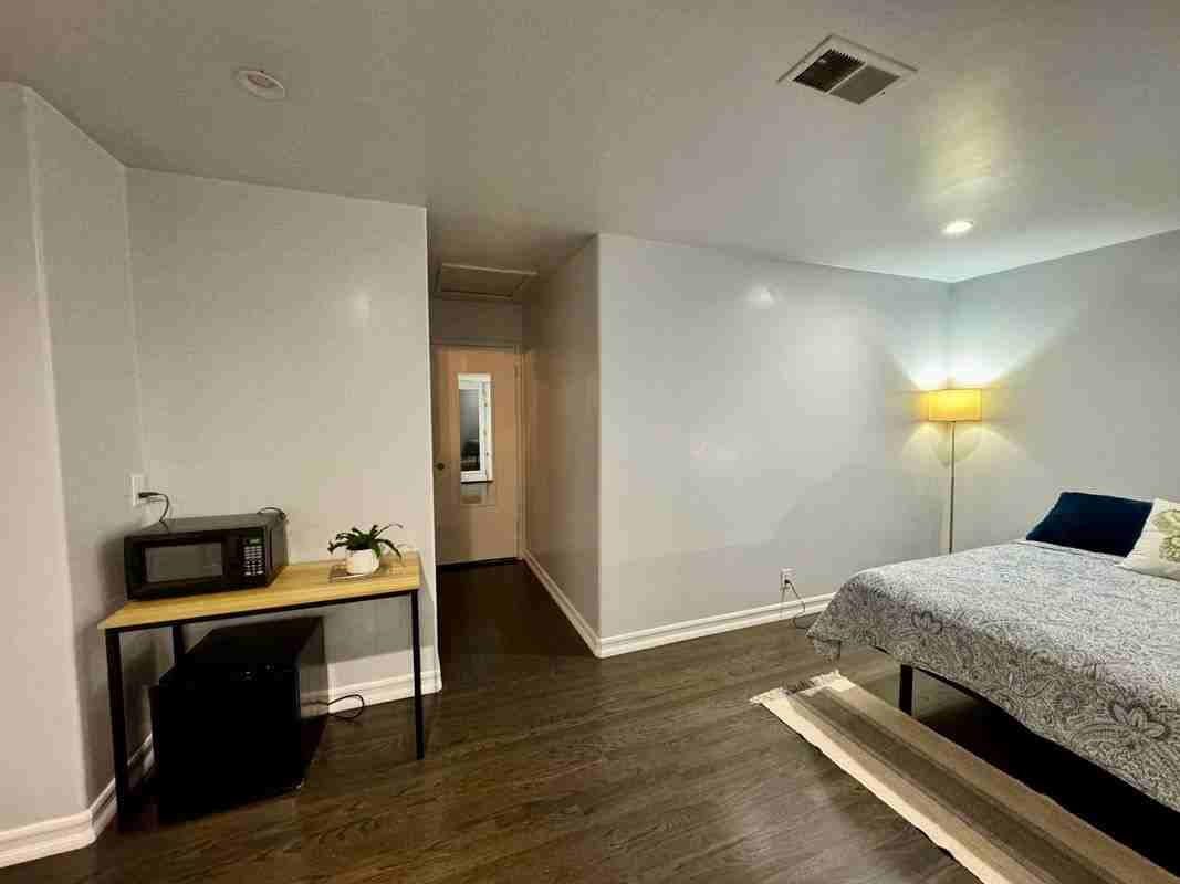 2088 Cypress Ave - Photo 2 of 15