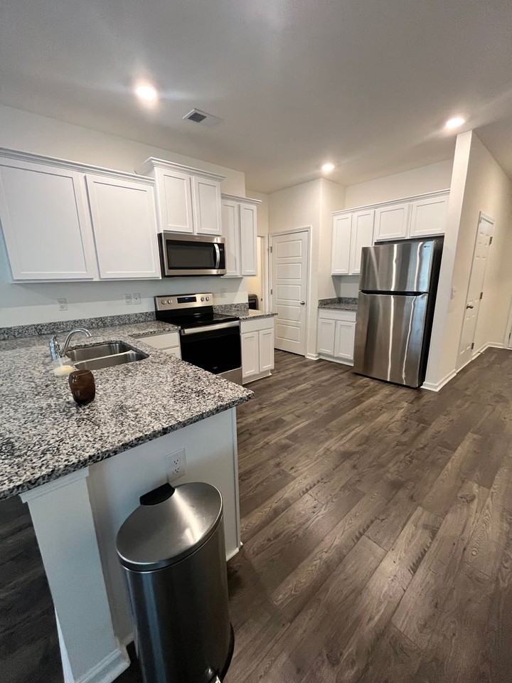 102 Alton Tucker Sr Blvd - Photo 4 of 17