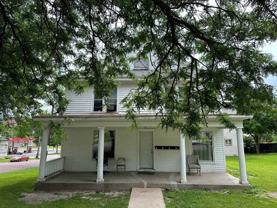 All Utilites Paid by Landlord | 434 N Spring Ave - Photo 1 of 1