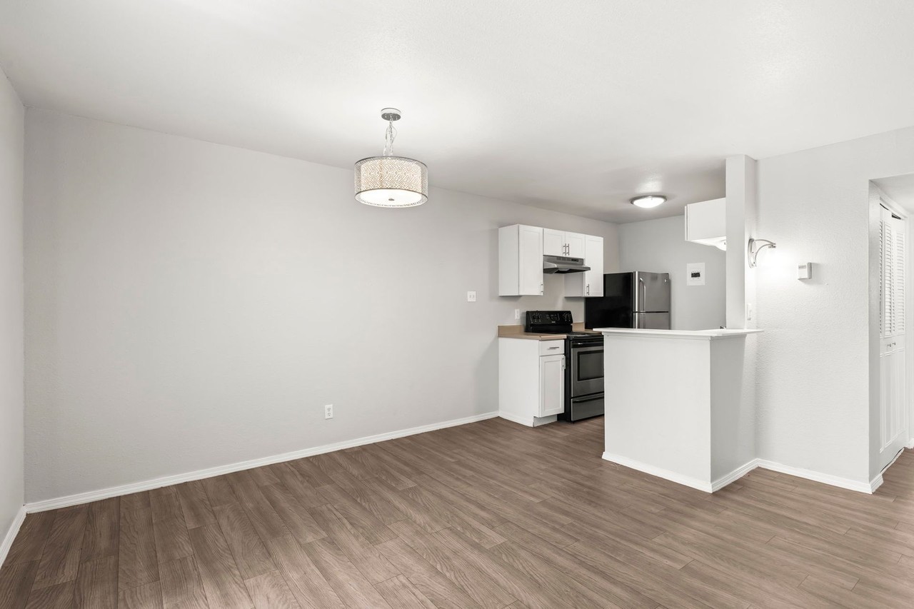 Nova View - Photo 5 of 13