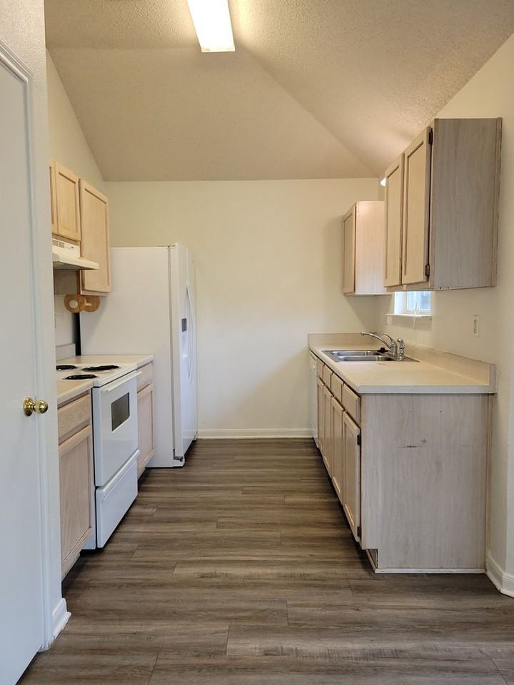 3005 Levy Lane - Photo 7 of 21