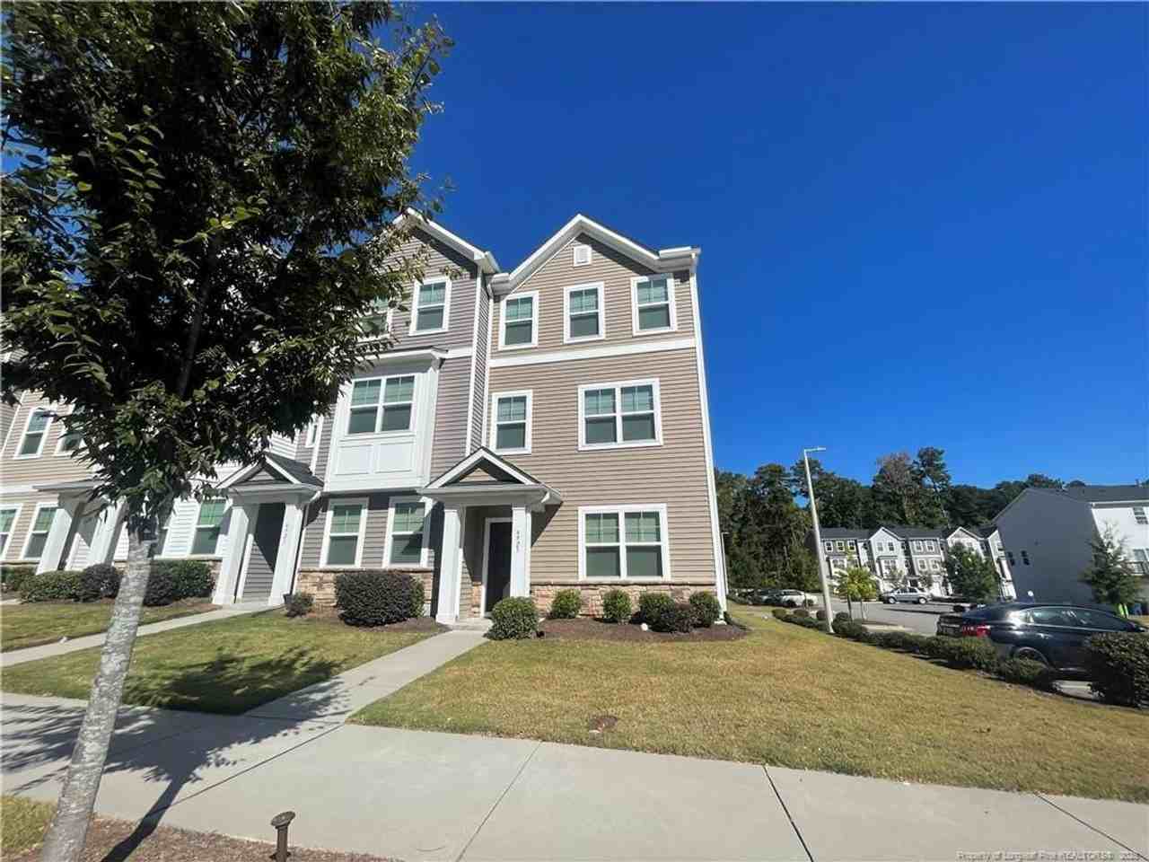 4923 Southern Magnolia Dr - Photo 2 of 20