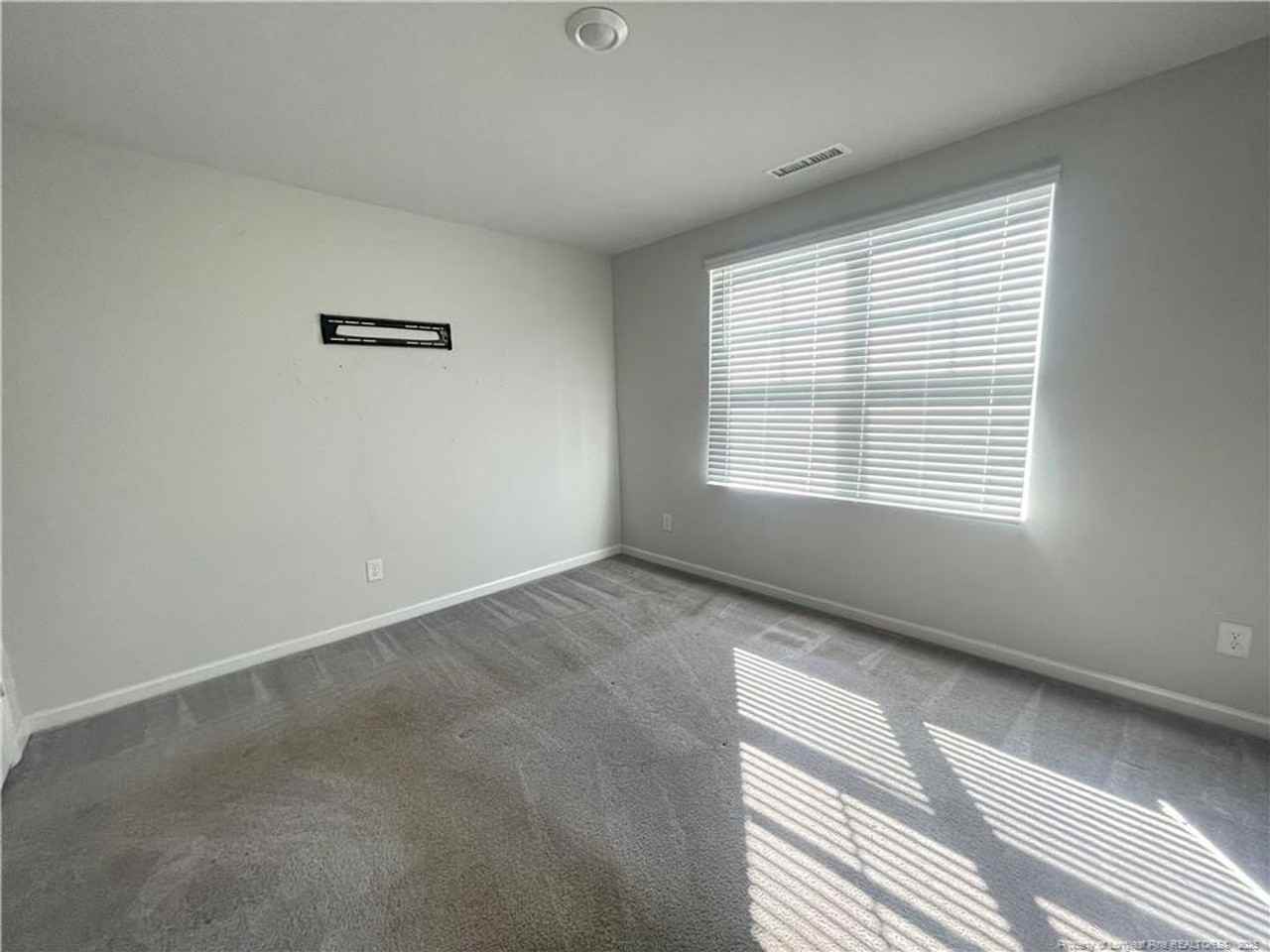 4923 Southern Magnolia Dr - Photo 4 of 20