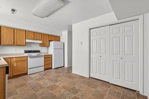 featured image of 1567 Marilyn Dr