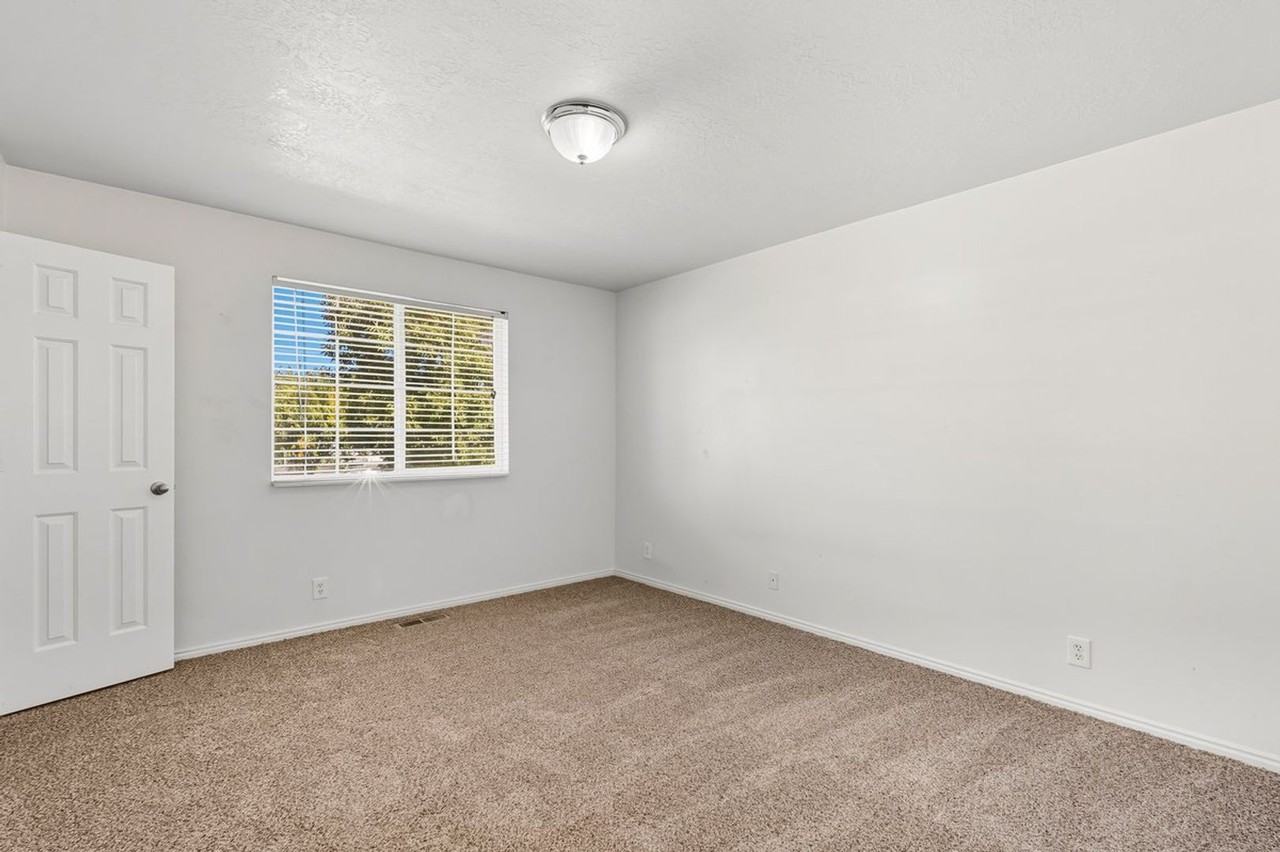 Maple Park Apartments - Photo 6 of 16