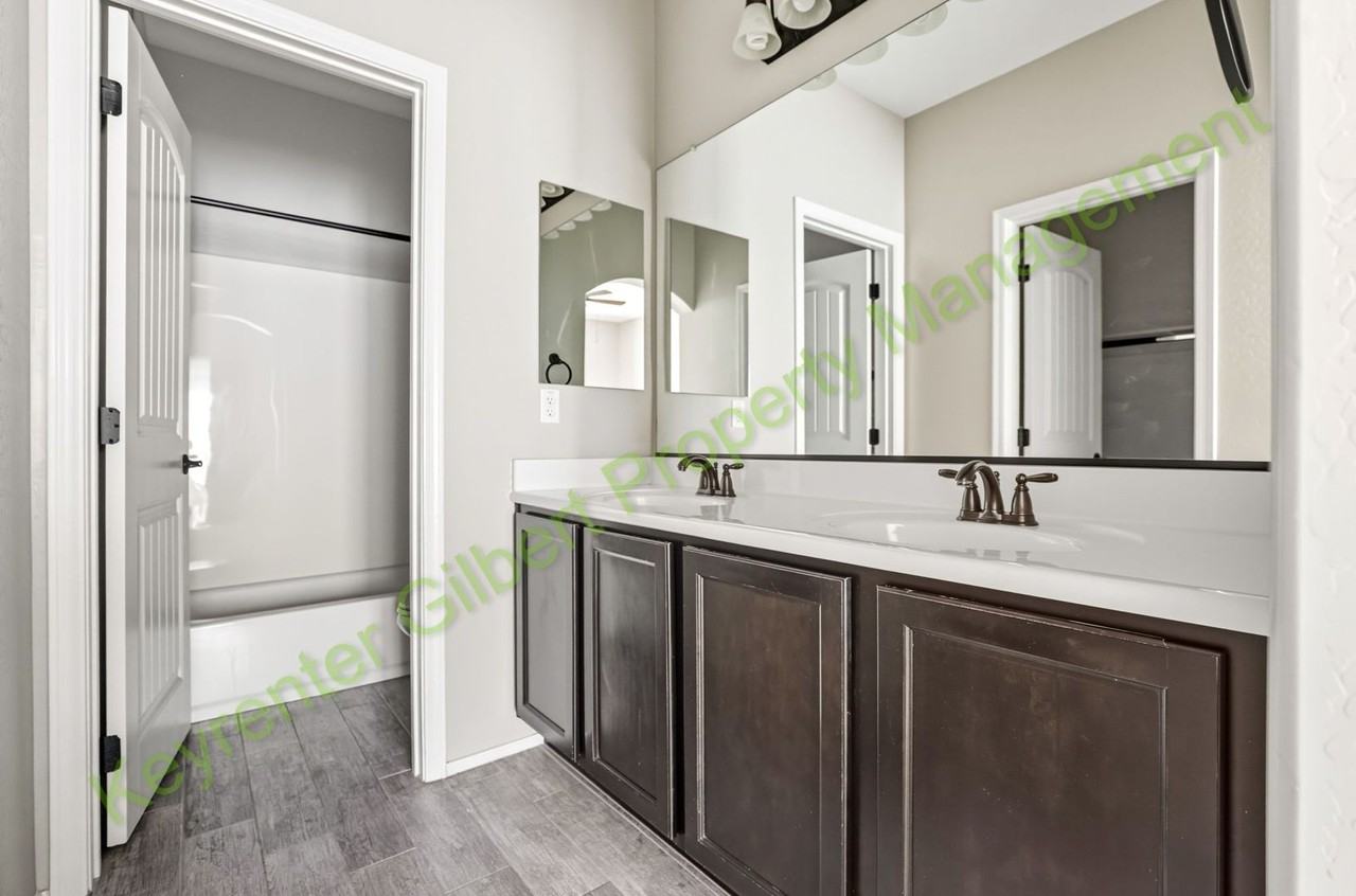 4761 E Portola Valley Dr #102 - Photo 7 of 34