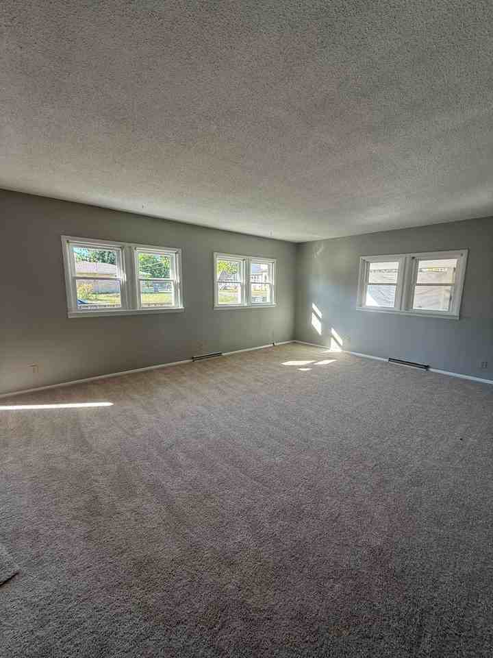 14512 W 3rd St - Photo 2 of 5