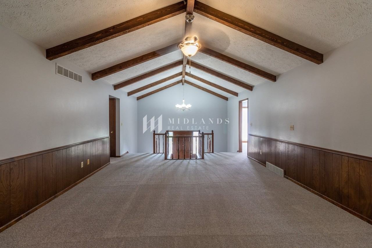 13302 S 26th Ave - Photo 4 of 19