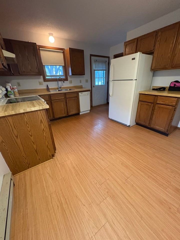 2937 2935/2 N Marion Rd - Photo 2 of 19