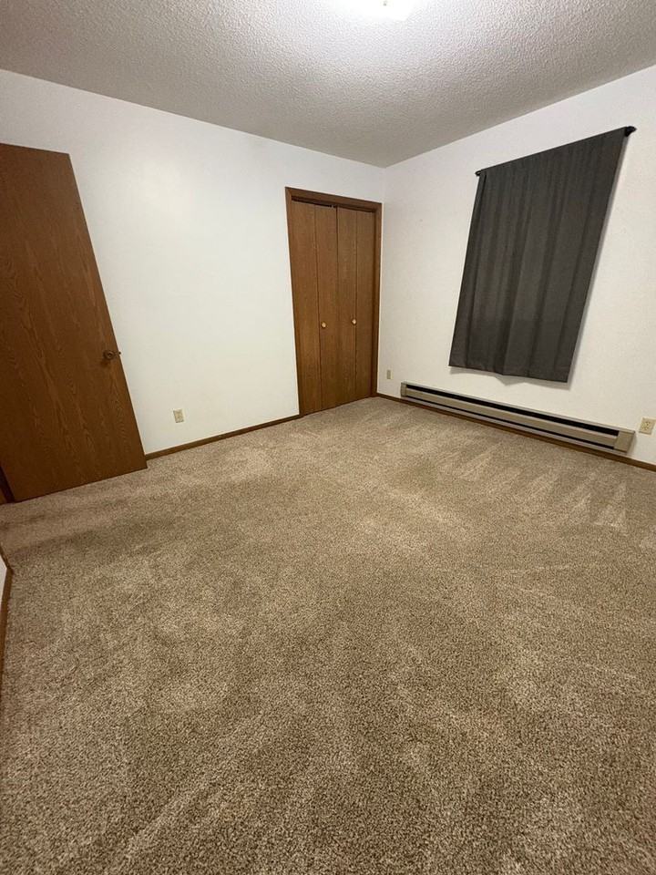 2937 2935/2 N Marion Rd - Photo 5 of 19