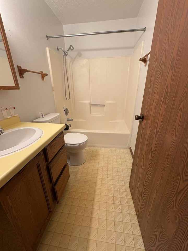 2937 2935/2 N Marion Rd - Photo 7 of 19