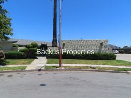 featured image of 664 Carmelita Dr