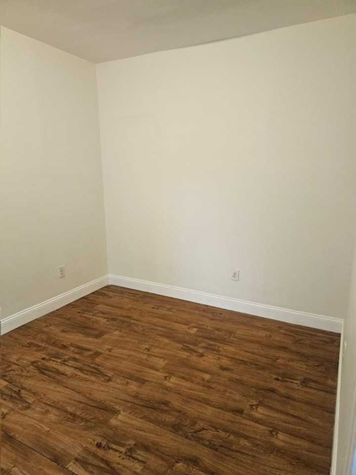 650 South 59th Street - Photo 7 of 20