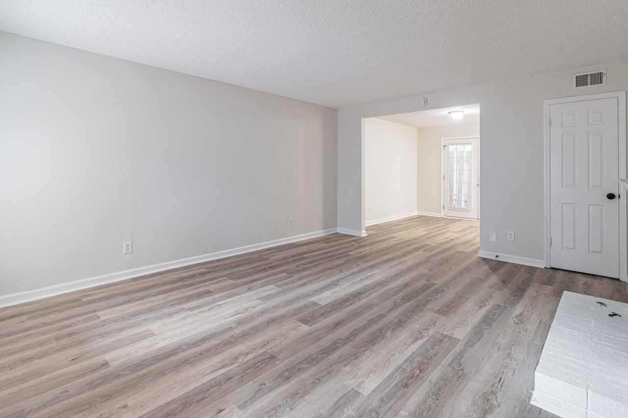 1054 Old Holcomb Bridge Road - Photo 2 of 25