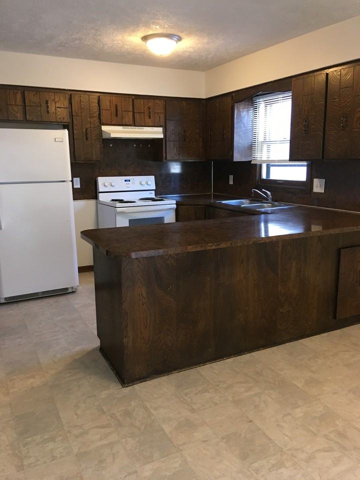 4934 Grover Street - Photo 3 of 19