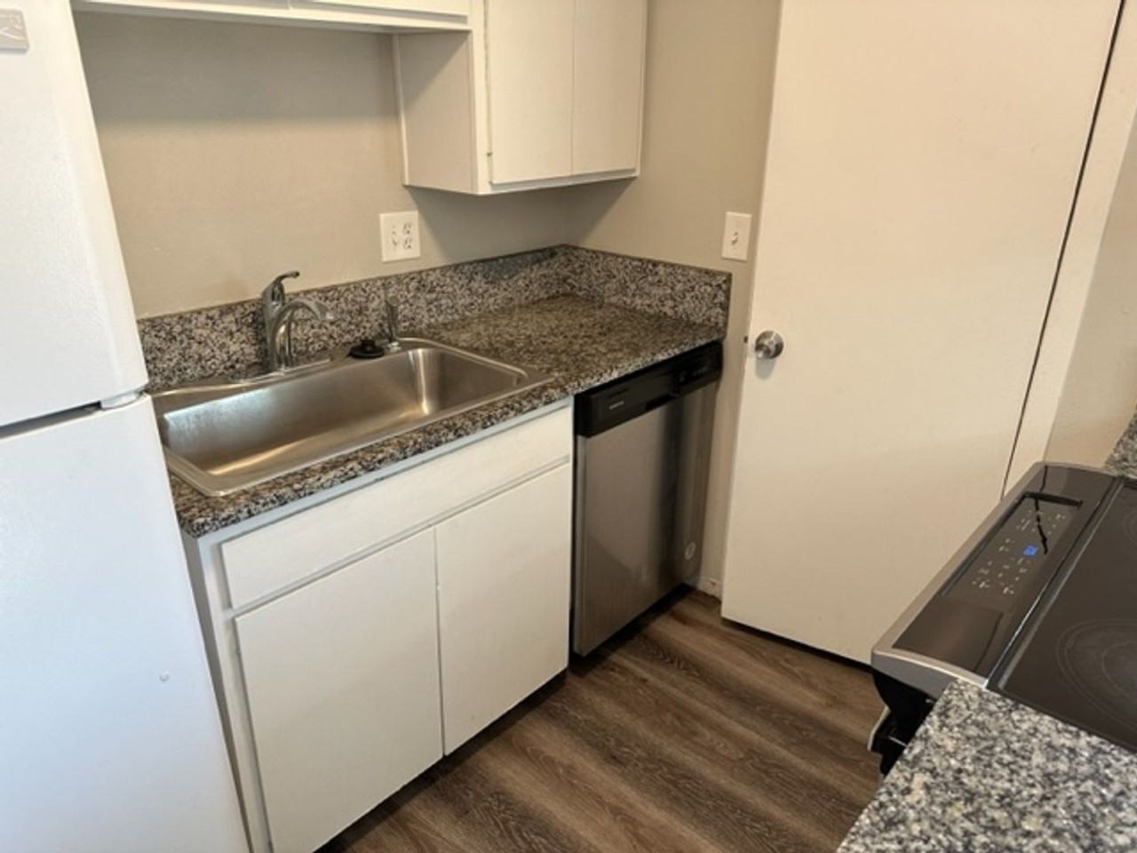 1892 E 5725 S - Photo 3 of 17