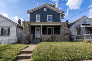 2120 W Lee St - Photo 1 of 1