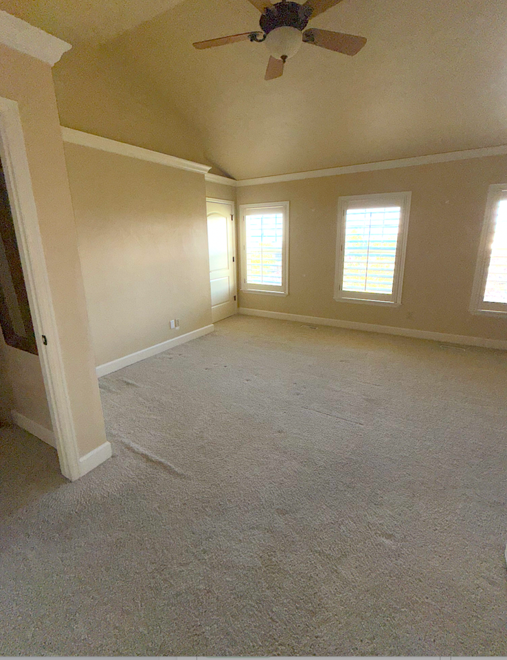 4295 Ivy Ln - Photo 7 of 19