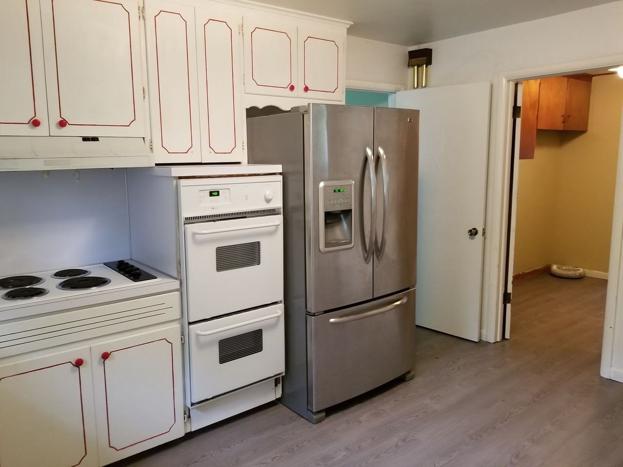 908 Callie Avenue - Photo 4 of 19