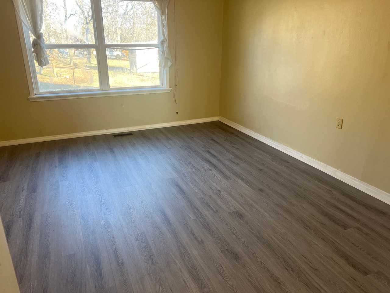 908 Callie Avenue - Photo 7 of 19