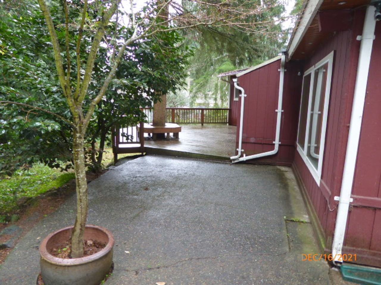 16236 Ne 30th St - Photo 3 of 29