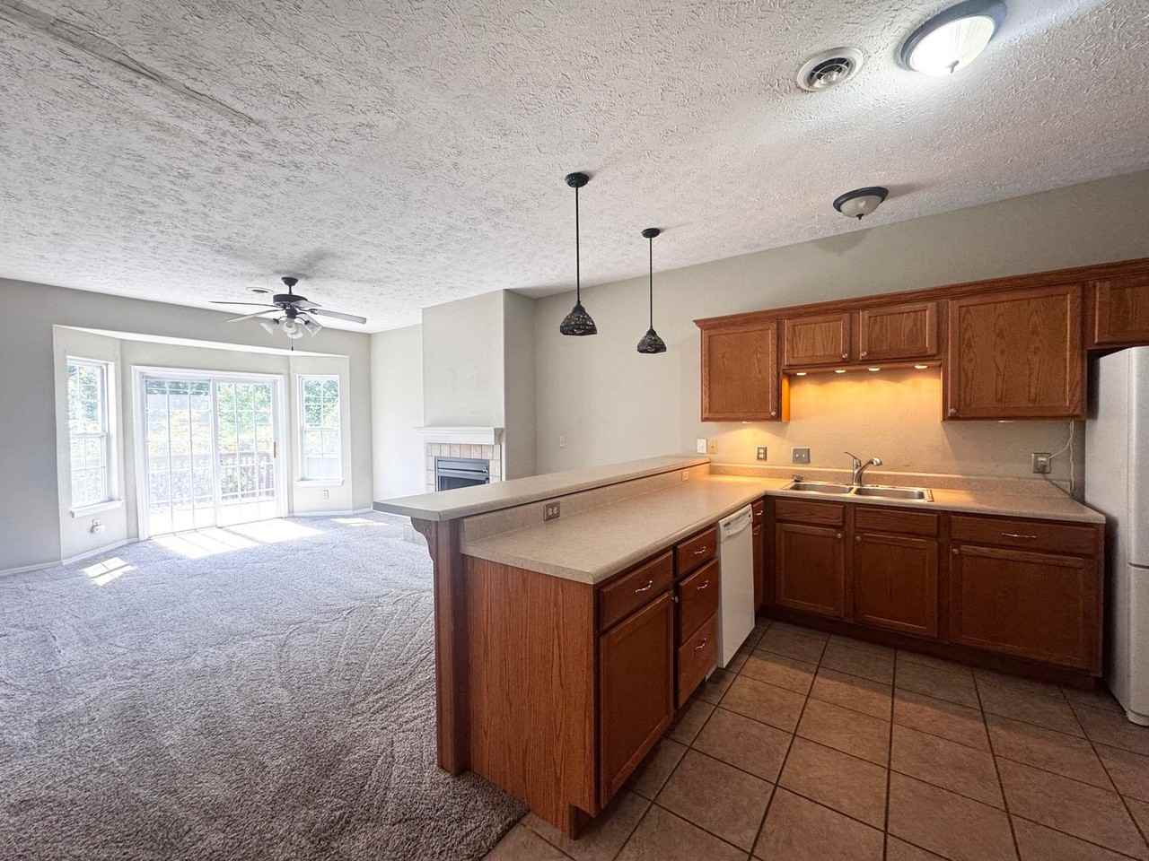 324 Carmel Valley Way - Photo 6 of 18