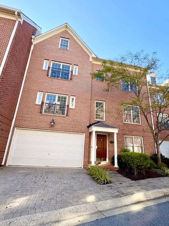 12014 Montrose Park Pl - Photo 2 of 50