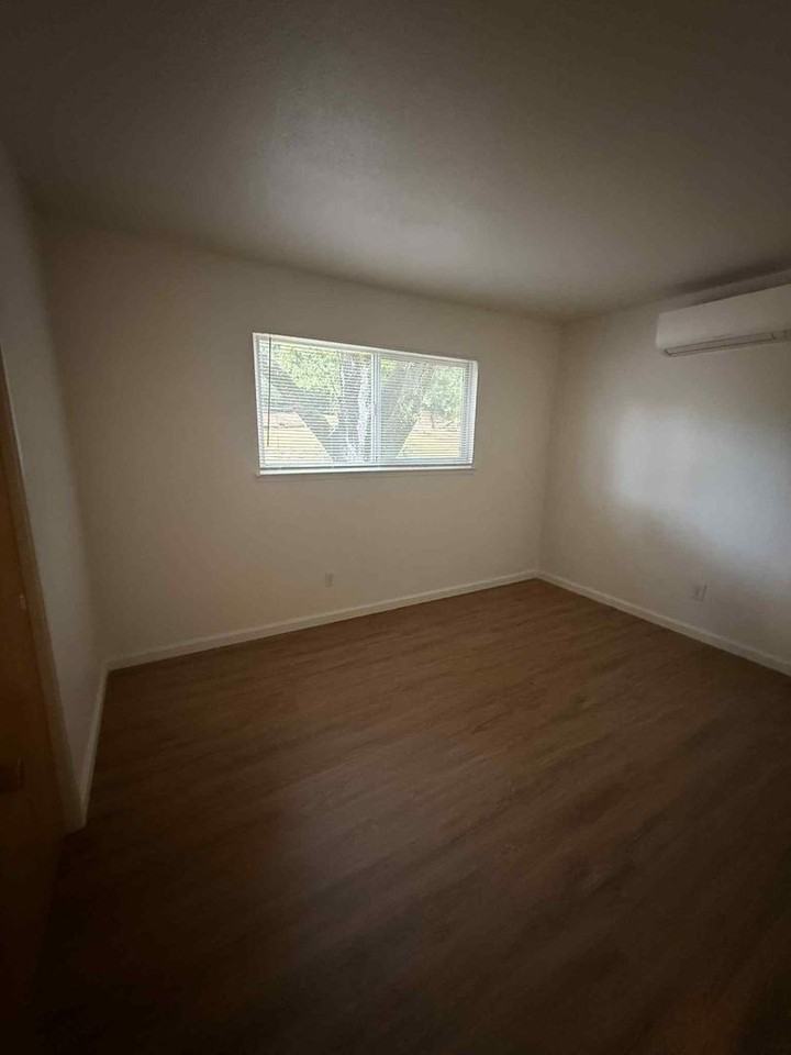 3700 Upland Dr - Photo 3 of 37