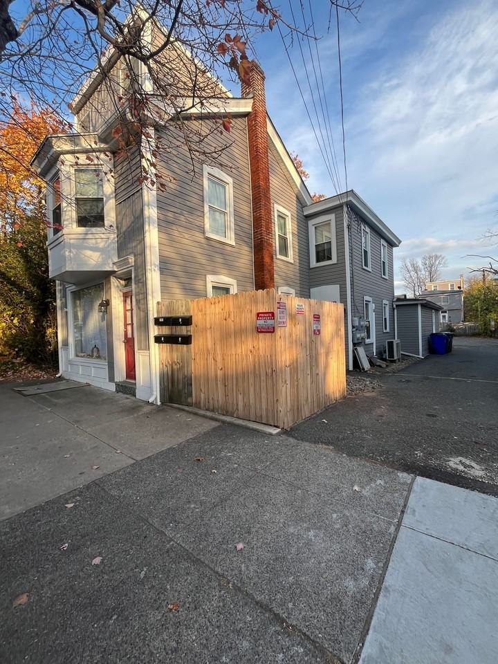 392 North Charlotte Street - Photo 2 of 2