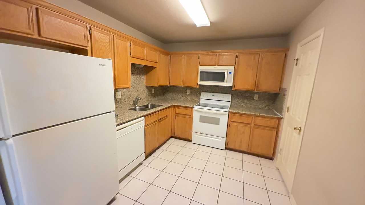 4602 Pennington Ave - Photo 2 of 6