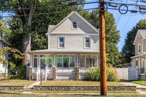 featured image of 52 Magnolia Ave