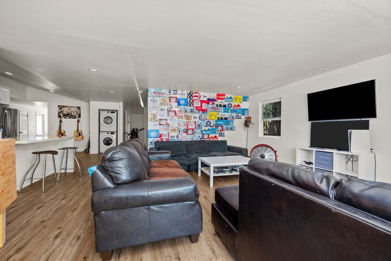 5236 Remington Rd - Photo 7 of 40