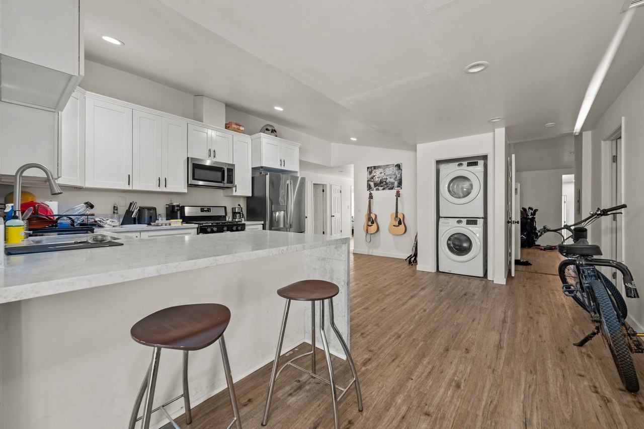 5236 Remington Rd - Photo 4 of 40