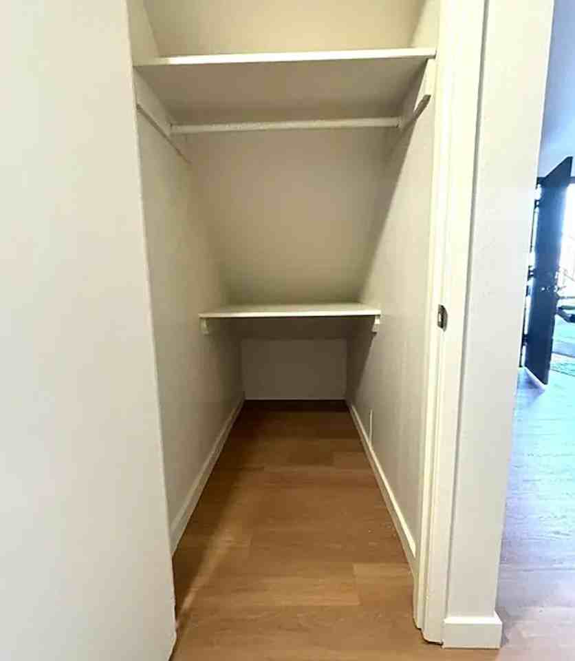 1708B Nw 58th St - Photo 5 of 29