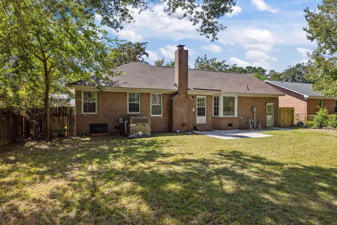 211 Tall Pines Rd - Photo 3 of 44