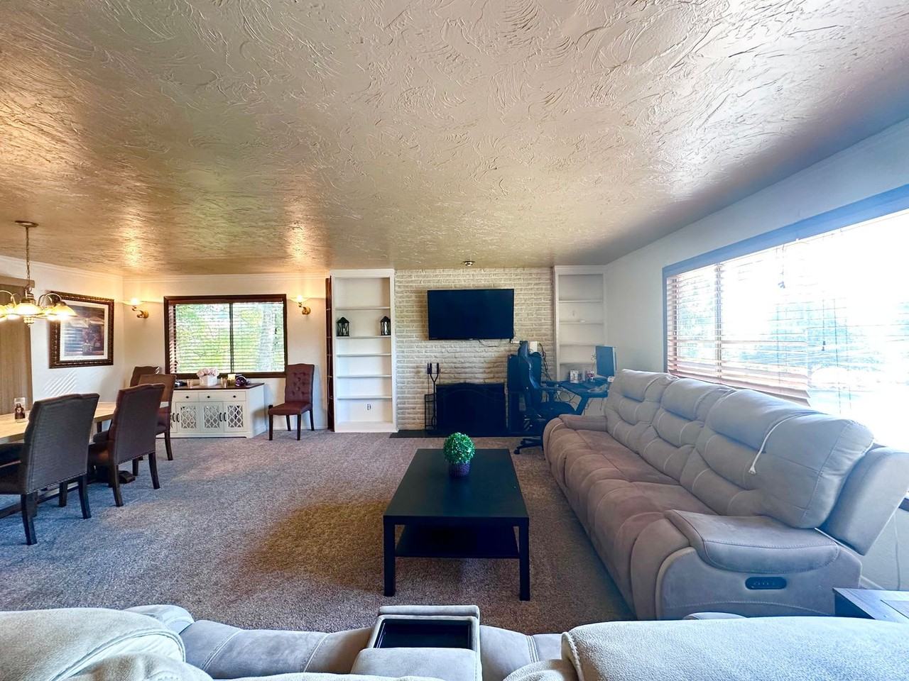 13570 Shireva Dr - Photo 7 of 24