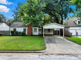 124 E 33rd Pl - Photo 1 of 1