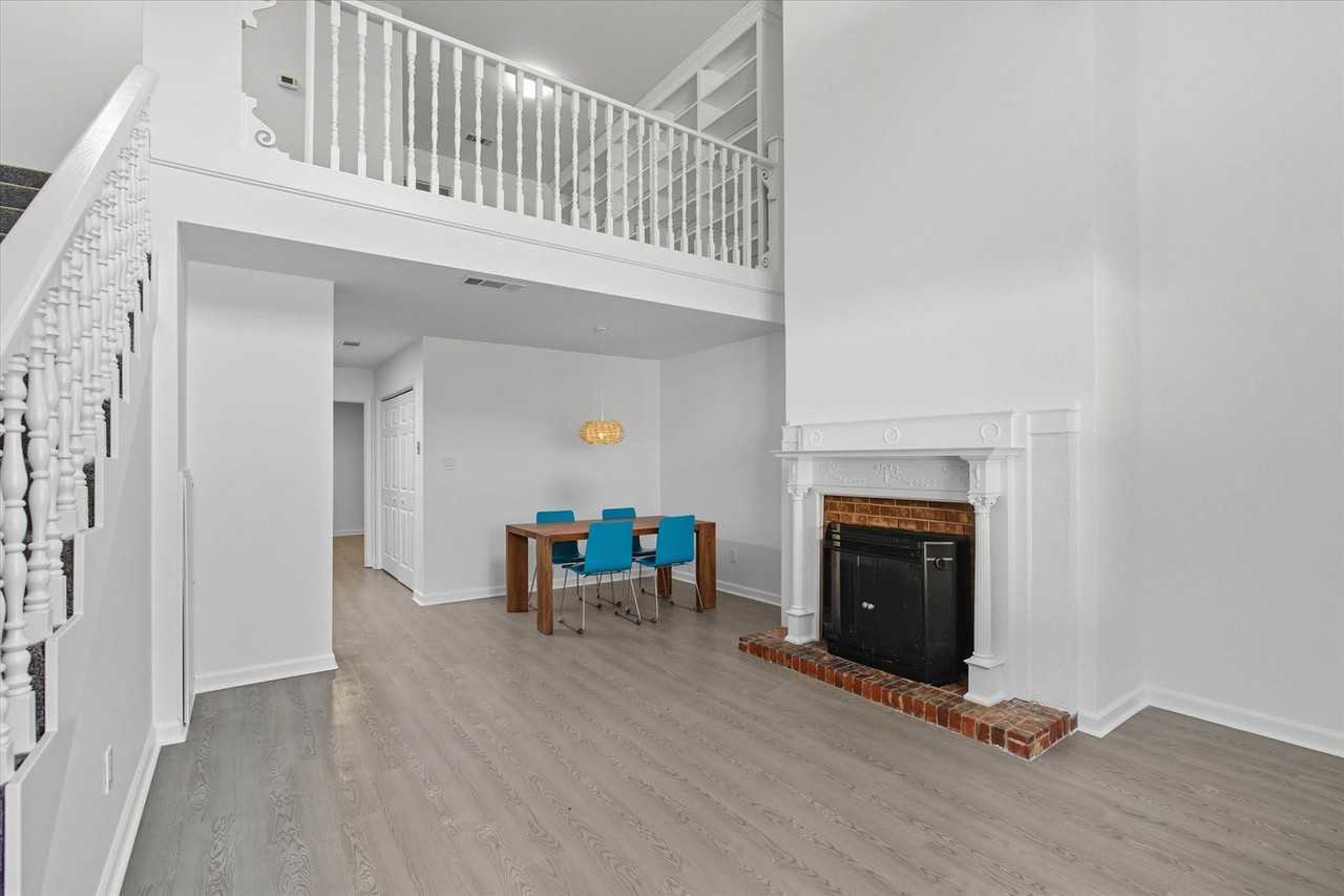 419 Williams St - Photo 4 of 30