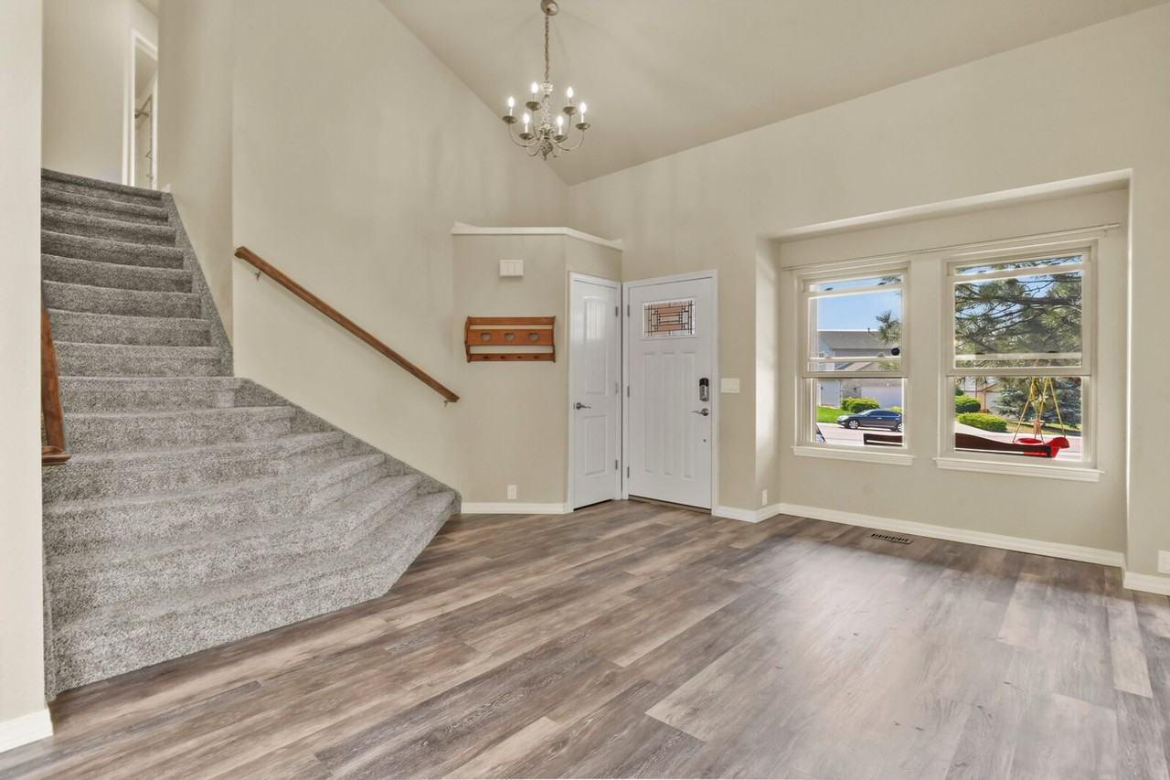 15450 Holbein Drive - Photo 7 of 38