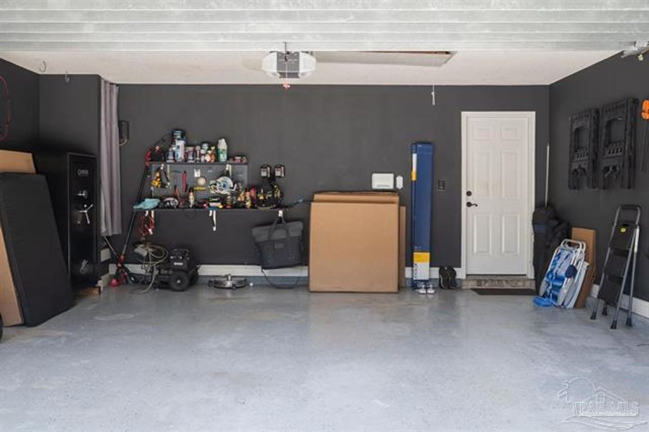 3080 Palm St - Photo 3 of 20